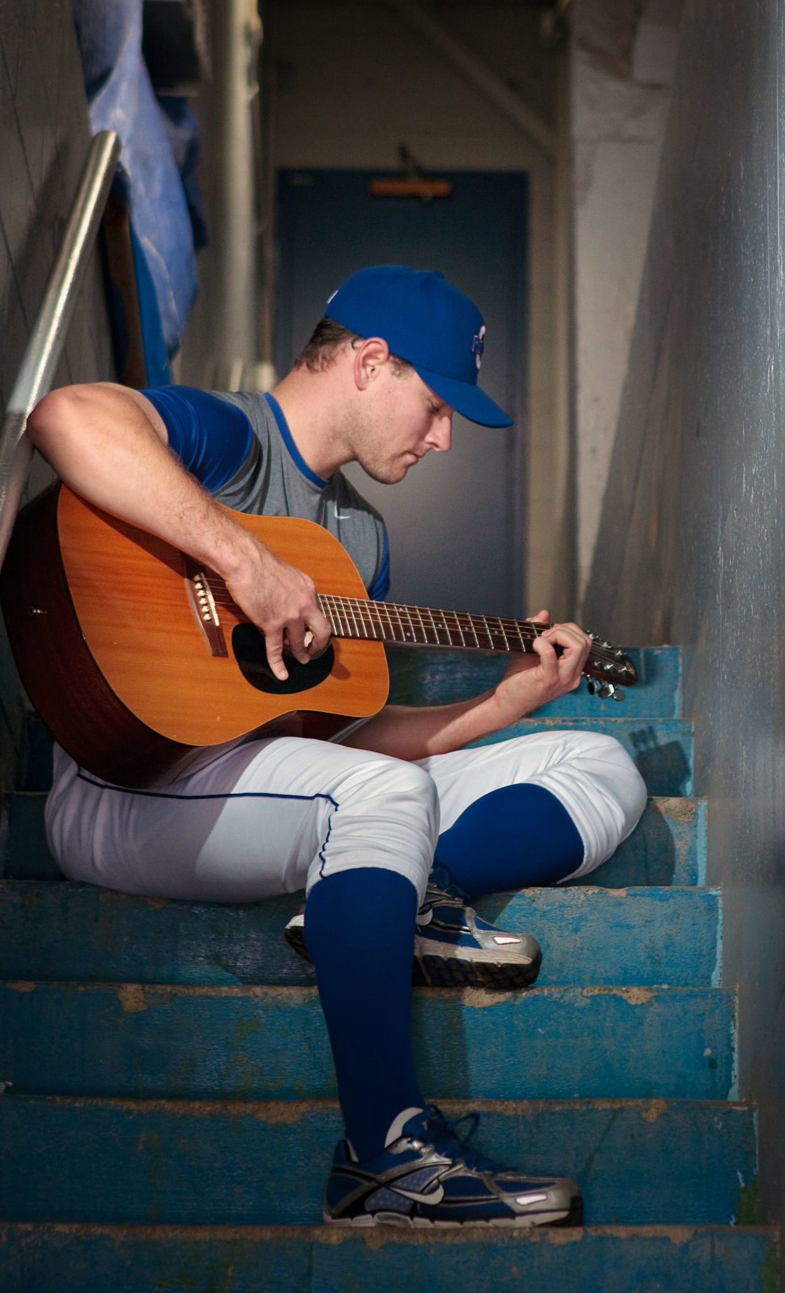 2009 guitar.JPG